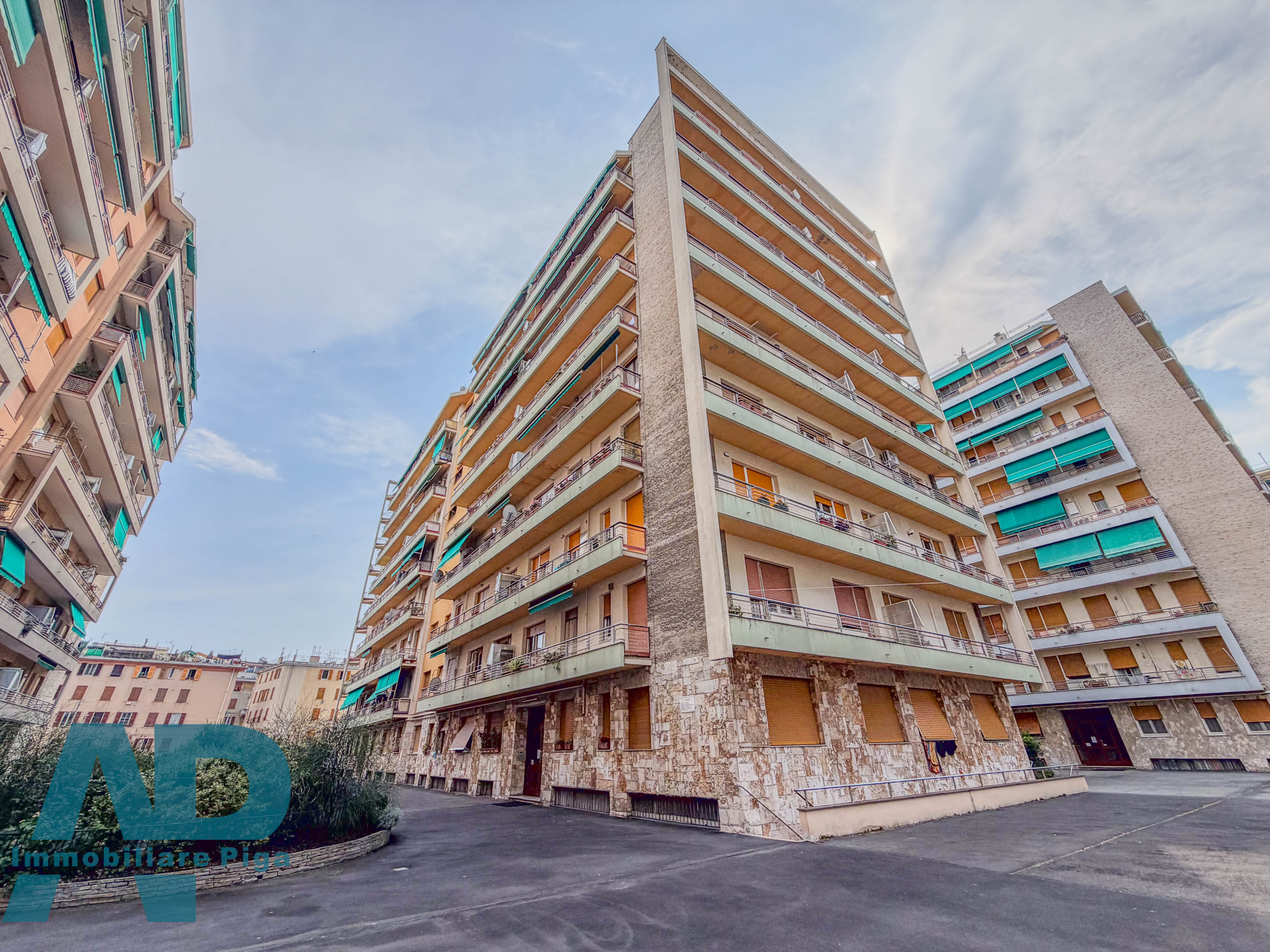 PEGLI – Appartamento 5 Vani vista mare